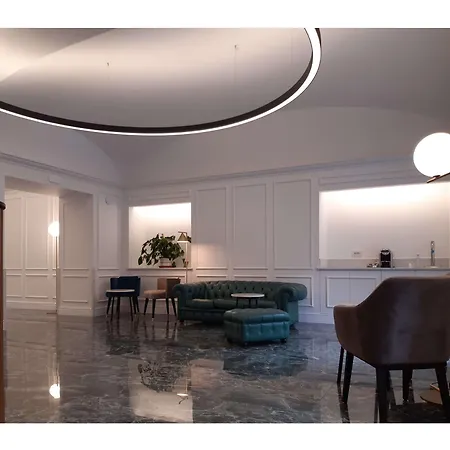 Western Royal Superga