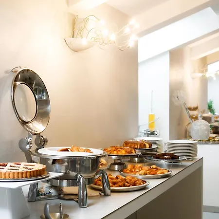 Western Royal Superga 4*