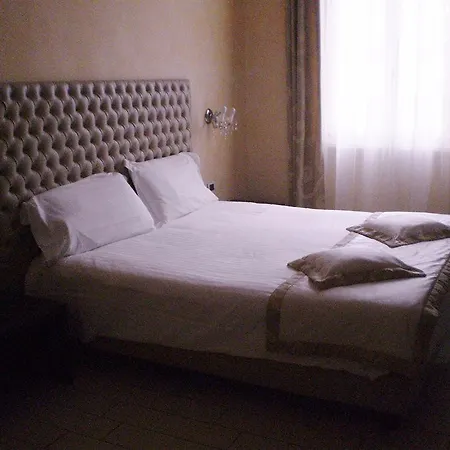 Western Royal Superga Hotel