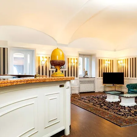 Western Royal Superga Cuneo