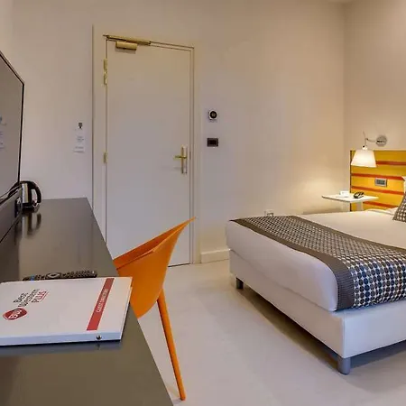 Western Royal Superga Otel Cuneo