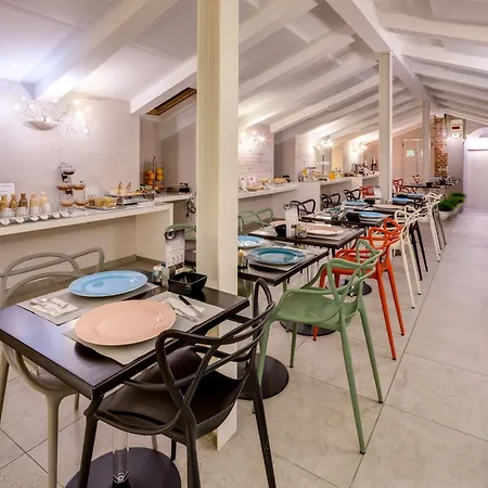 Western Royal Superga Hotel