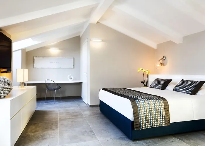 Western Royal Superga Otel 4*