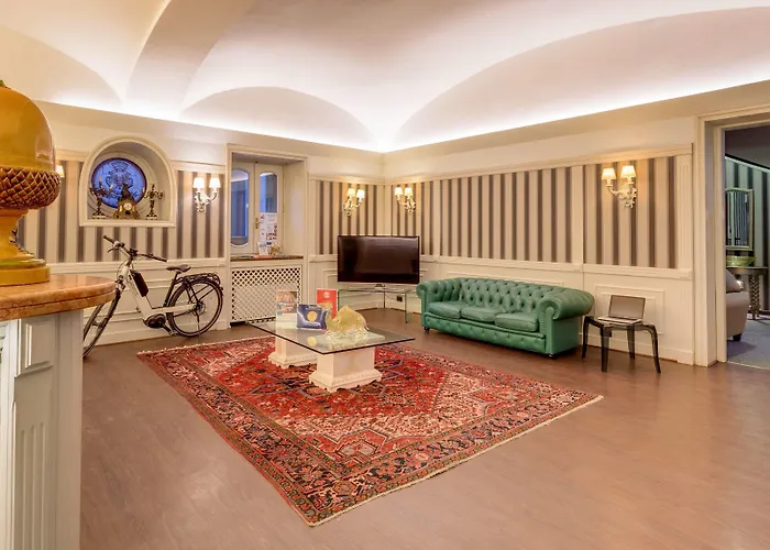 Western Royal Superga Otel 4*