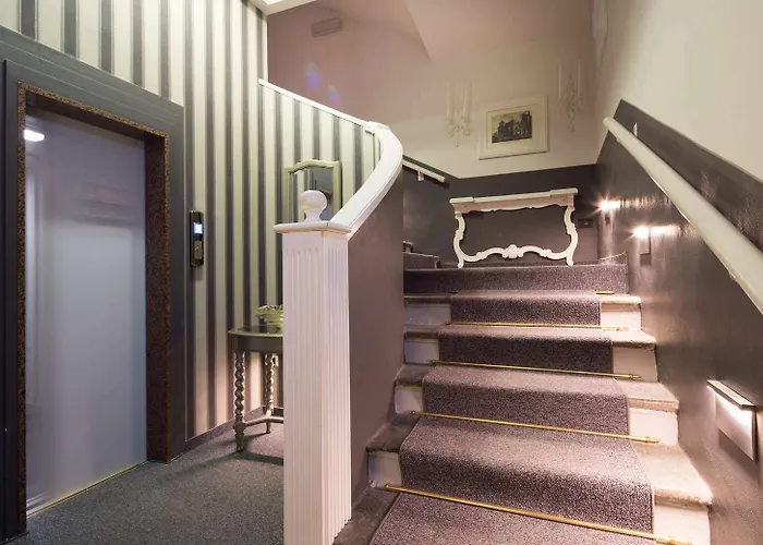 Western Royal Superga Otel 4*