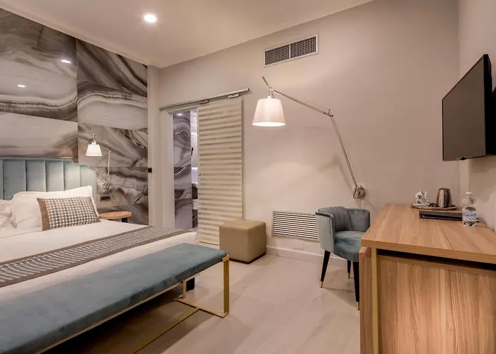 Western Royal Superga